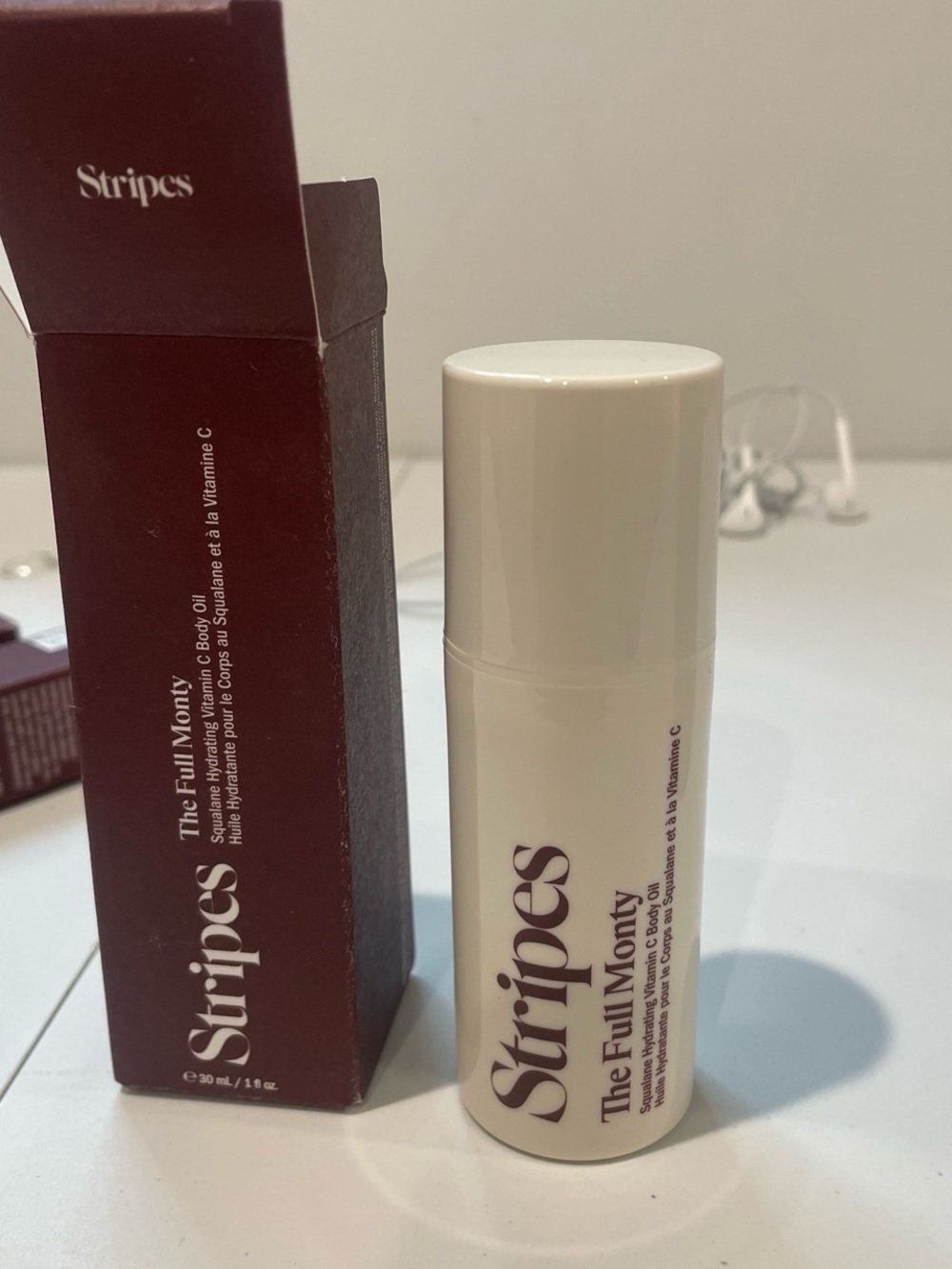 Stripes The Full Monty Squalane Hydrating Vitamin C Body Oil - Deep Burgundy - Picture 2 of 4